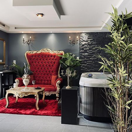 O Venus Spa Sin-le-Noble ภายนอก รูปภาพ