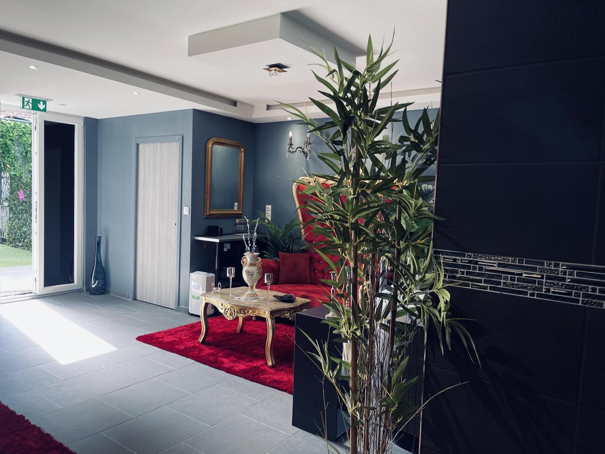 O Venus Spa Sin-le-Noble ภายนอก รูปภาพ